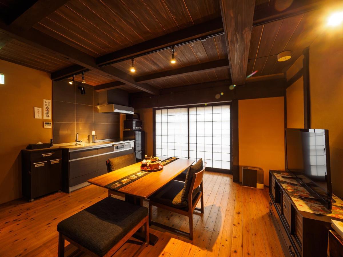 100 Years Old Traditional Kyoto Machiya Townhouse - K'S Villa Bagian luar foto